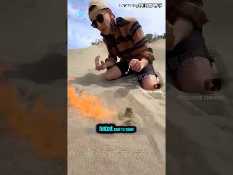 Api Misterius dari Gurun! Gas Alam yang Menyala Sendiri Saat Disulut Api 🔥 #shorts #apiabadialam