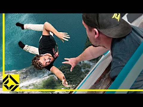 Cliff Hanging Movie Challenge - Don't fall! - UCSpFnDQr88xCZ80N-X7t0nQ