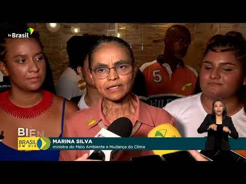 Marina Silva participa de debate ambiental com estudantes