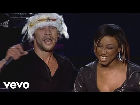 Jamiroquai - Main Vein (Live in Verona) - UCDgUVl7BW7bk6FEuiw_q2rA