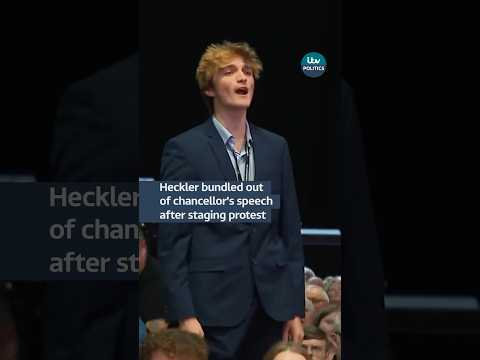 Heckler bundled out of Rachel Reeves’ speech after staging protest #itvnews #shorts