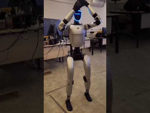​This robot dances better than you! 🤖💃