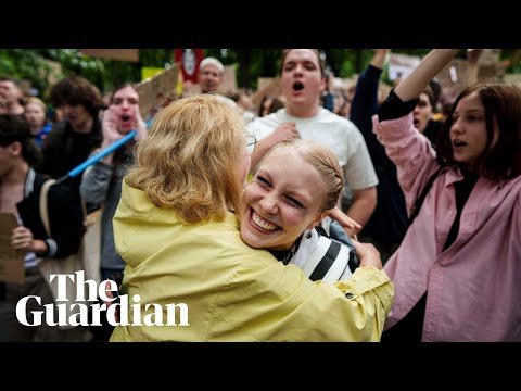 Ukrainian protesters celebrate as lawmakers vote to restore power of anti-corruption bodies
