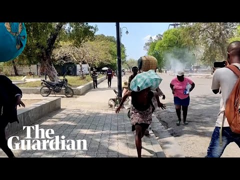 Haiti: street vendors run from gunfire as gang violence continues