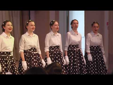 «Снежинки». Музыка И. Дороднова, слова И. Тобольского