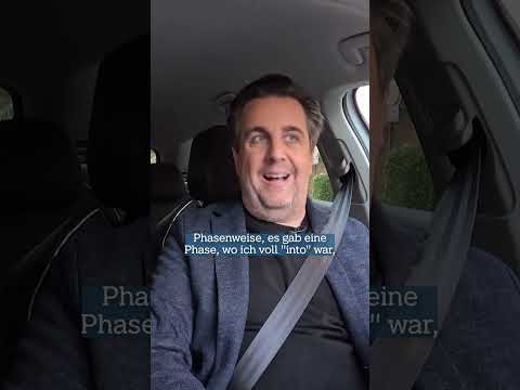 Bastian Pastewka über die Nutzung von  Social Media | Kurzstrecke mit Pierre M. Krause