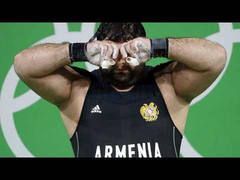 Αζέροι αθλητές έφυγαν από το ευρωπαϊκό άρσης βαρών στην Αρμενία