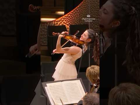 Virtuose Romantik auf vier Saiten 🎻 Maria Dueñas spielt Bruchs Violinkonzert ✨