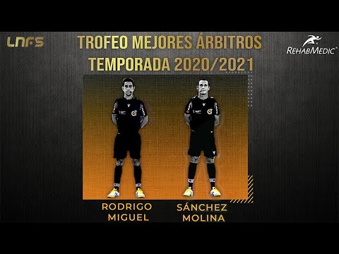 Sánchez Molina y Rodrigo Miguel, ‘Trofeo RehabMedic a los Mejores Árbitros de la Temporada 20/21'