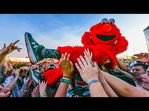 ELMO GOES TO WARPED TOUR! feat. Falling in Reverse & Mayday Parade - UCXqXeWMN4HiWAiclD_3I8mQ