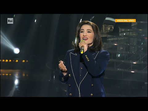 Deborah Iurato - Laura Pausini canta "La solitudine" - Tale e Quale Sanremo 24/02/2024