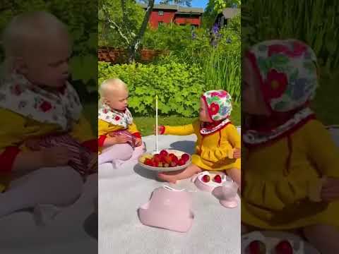 Caution! This might be the cutest thing we have seen all day!💐