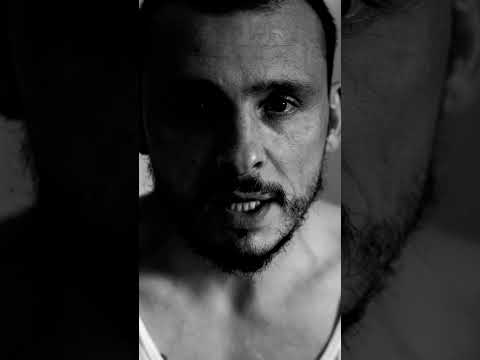 Piano Version vom kommenden Song "LAZARUS". Die längere Version gibt's auf Instagram @richterrap
