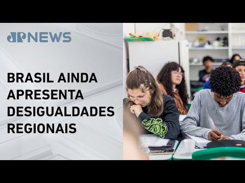 Sobe a proporção de pretos e pardos com ensino superior completo