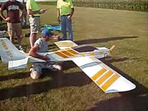 MONSTER SCALE HOME MADE TIGER 2 RC AIRPLANE - UCWjZFIQk_KiANDNExVY7DSQ