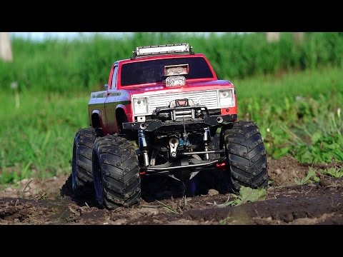 RC ADVENTURES - Backyard MUD Bog - Three 4x4 Scale Trail Trucks in a Mud Bath - 1/10 scale - UCxcjVHL-2o3D6Q9esu05a1Q