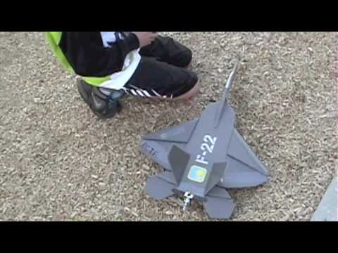 RC F-22 with thrust vectoring and kfm-4 Crash - UCq2rNse2XX4Rjzmldv9GqrQ