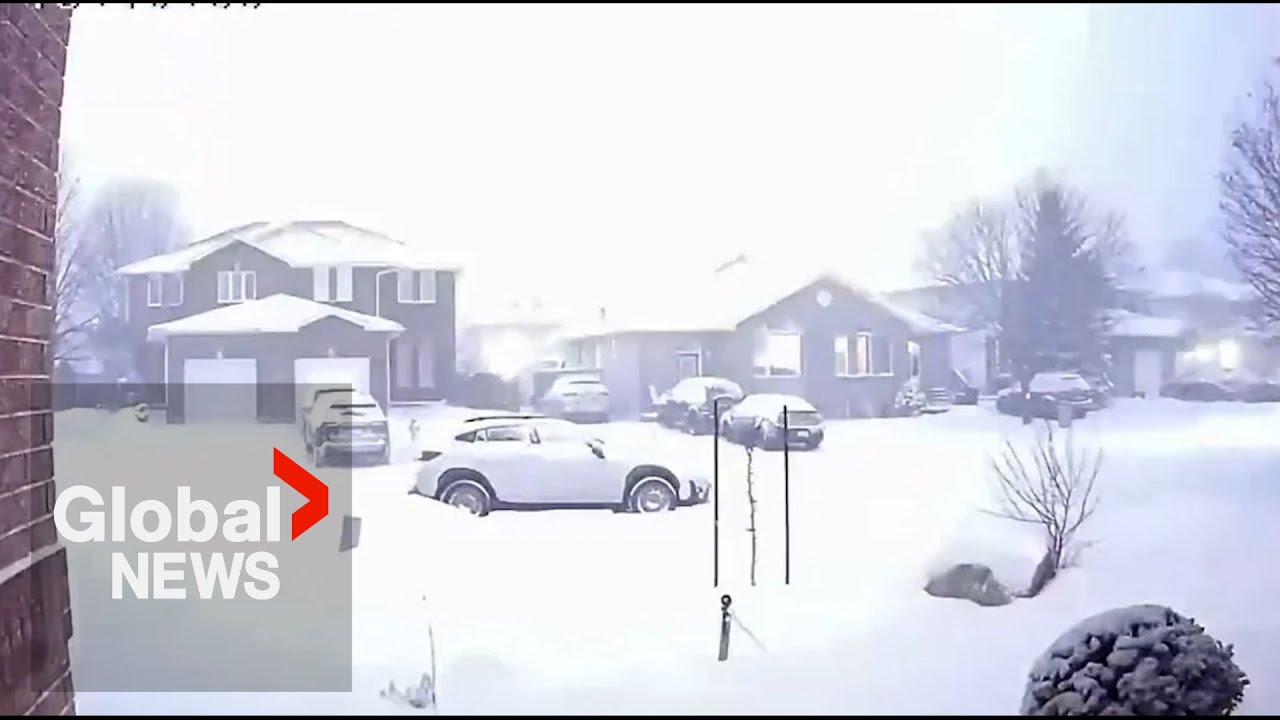 What is thundersnow? Rare weather phenomenon lights up parts of Ontario sky
