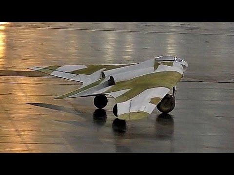 HORTEN IX HO-229 BIG RC LIGHTWEIGHT RC SCALE 1:7 MODEL INDOOR FLIGHT / Intermodellbau Dortmund 2016 - UCH6AYUbtonG7OTskda1_slQ