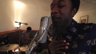 Aloe Blacc - I Need a Dollar (Live in Studio)