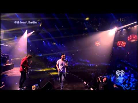 Maroon 5 - Love Somebody (iHeartRadio Music Festival 2013)