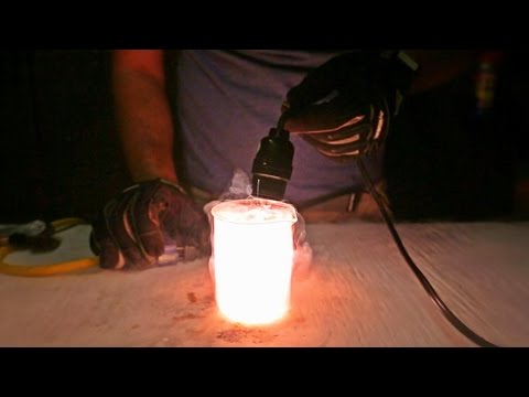 What Happens If You Put Light Bulb in Liquid Nitrogen - UCe_vXdMrHHseZ_esYUskSBw