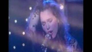 Bonnie Bianco - A Cry In The Night (hitparade)