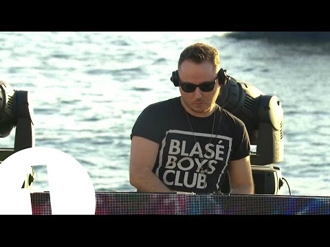 Duke Dumont from Radio 1 in Ibiza 2015 - UC-FQUIVQ-bZiefzBiQAa8Fw