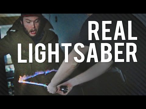 Cutting Sam With a Real Lightsaber - UCSpFnDQr88xCZ80N-X7t0nQ