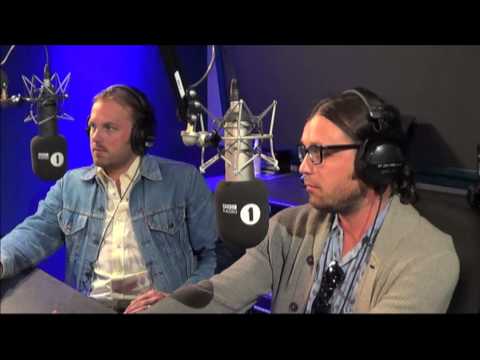 Kings Of Leon speak to Zane Lowe & play new single 'Supersoaker' - UC-FQUIVQ-bZiefzBiQAa8Fw