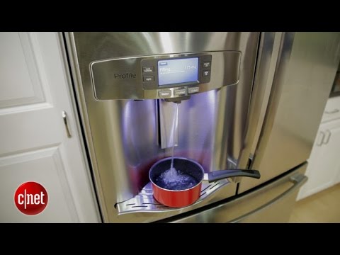 This premium GE fridge has the coolest water dispenser ever - UCOmcA3f_RrH6b9NmcNa4tdg