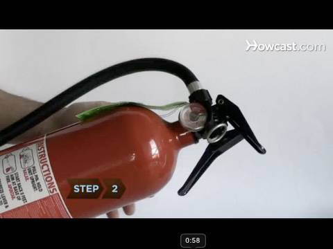 How to Use a Fire Extinguisher - UCSpVHeDGr9UbREhRca0qwsA