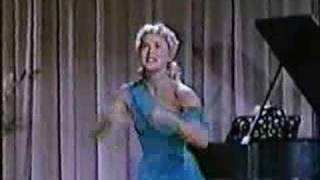 Betty Hutton - Somebody Loves Me