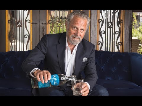 The 'most interesting man in the world' is back — and he’s no longer drinking beer - UCcyq283he07B7_KUX07mmtA