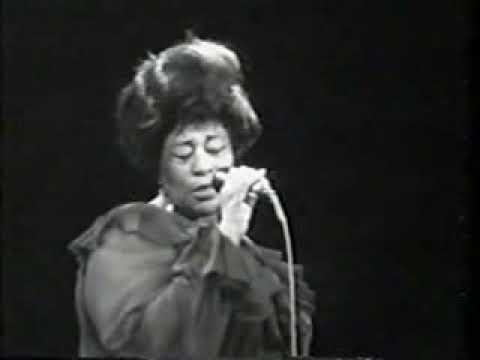 Ella Fitzgerald - For Once In My Life (Live in Berlin 1968)