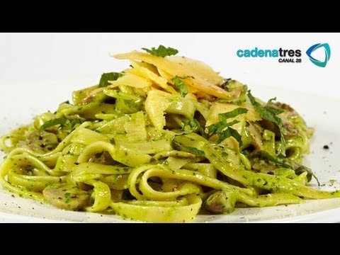 Receta de pasta de pesto con cilantro cremosos. Receta de pasta / Receta de pasta de pesto - UClIHawzMOBFQc1QZu2XYuoQ