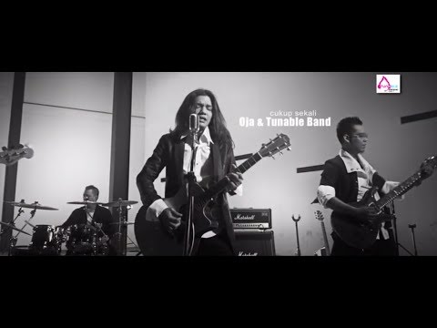 Cukup Sekali - Oja & Tunable Band ( OFFICIAL VIDEO )