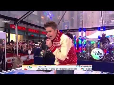 Justin Bieber - Santa Claus Is Coming To Town Live Today Show