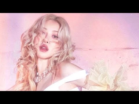 ROSÉ - drinks or coffee (official music video)