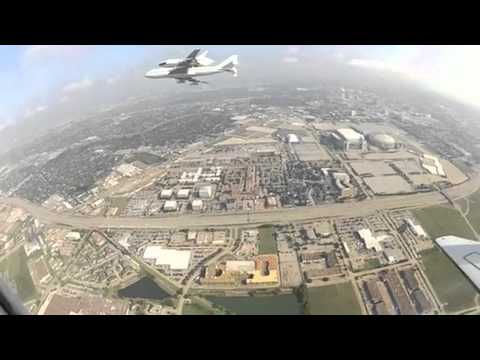 Endeavour's Houston Fly-Over Captured By NASA's T-38 Jet | Video - UCVTomc35agH1SM6kCKzwW_g