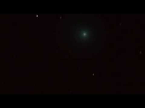 Comet C/2014 Lovejoy Snapped By Amateur Astronomer | Time-Lapse Video - UCVTomc35agH1SM6kCKzwW_g