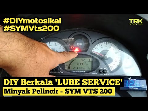 Come sostituire l'olio motore nello scooter SYM VTS 200?