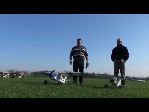 Avios Grand Tundra 1.7m VS Durafly Tundra 1.3m Flight Test - UC3RiLWyCkZnZs-190h_ovyA