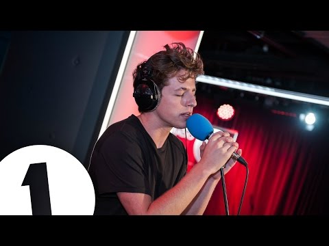 Charlie Puth  - We Don't Talk Anymore in the Live Lounge - UC-FQUIVQ-bZiefzBiQAa8Fw