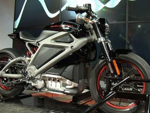 CNET News - Riding Harley-Davidson's all-electric Project LiveWire in the streets of NYC - UCOmcA3f_RrH6b9NmcNa4tdg