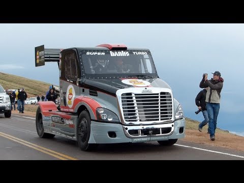 Pikes Peak Super-Turbo Semi Freightliner Race Truck Explained - UCO-85LYfB61OP4SRAgpfncw