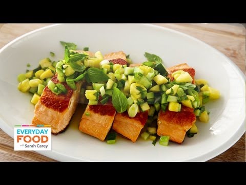 Salmon with Spicy Cucumber-Pineapple Salsa - Everyday Food with Sarah Carey - UCl0kP-Cfe-GGic7Ilnk-u_Q