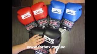 Профессиональные боксерские перчатки REYVEL Pro на шнурках и липучке (0058-rd, красные)