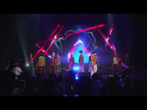 MACKLEMORE & RYAN LEWIS - CAN'T HOLD US FEAT. RAY DALTON Live KDC Show case I Hello Minnie