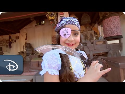 DIY Halloween Makeup: ‘Pirates of The Caribbean’-Inspired Glamorous Tutorial - UC1xwwLwm6WSMbUn_Tp597hQ